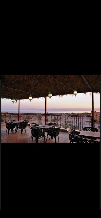 Sweimeh Dead Sea Lafamilia Albadwanアパートホテル エクステリア 写真