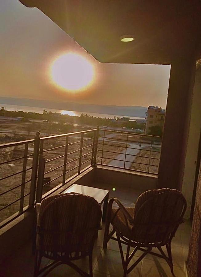 Sweimeh Dead Sea Lafamilia Albadwanアパートホテル エクステリア 写真